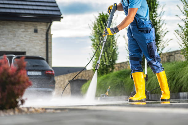 Best Patio and Deck Pressure Washing  in Pinellas Park, FL